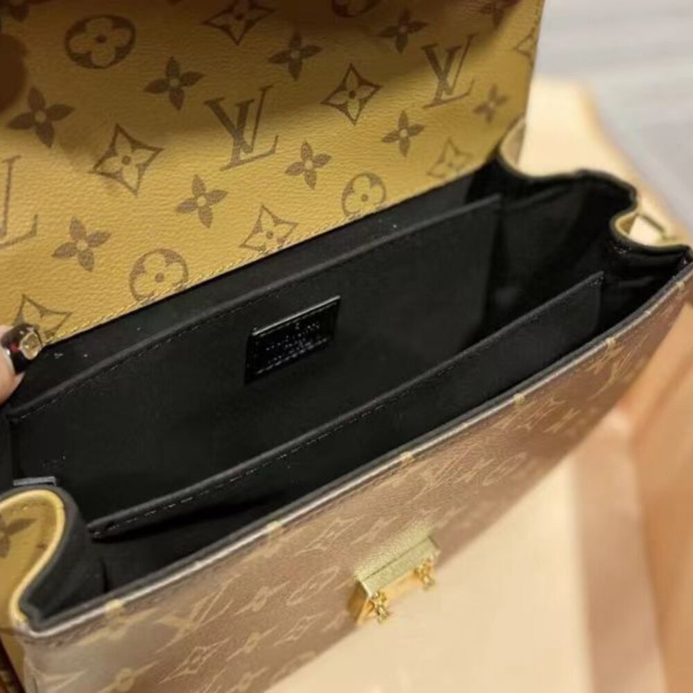 Luois Vuitton messenger bag with adjustable strap - Picture 5 of 5
